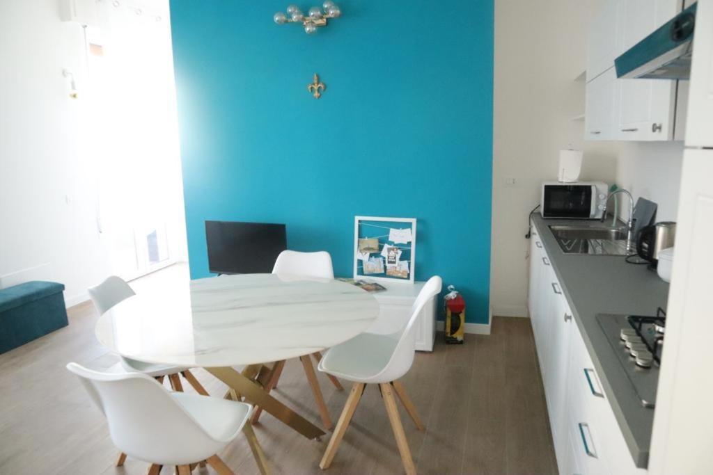 Santa Maria Novella - Golden Lily Florence, City Center Apartment Екстер'єр фото